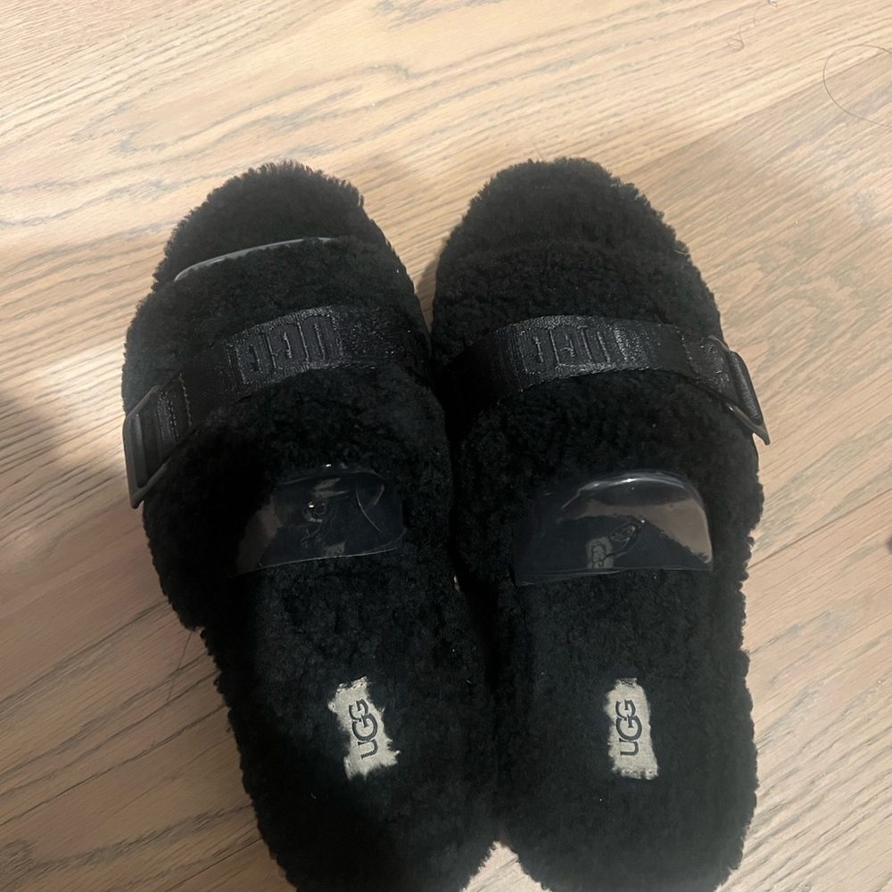 UGG Black Fuzzy Slides